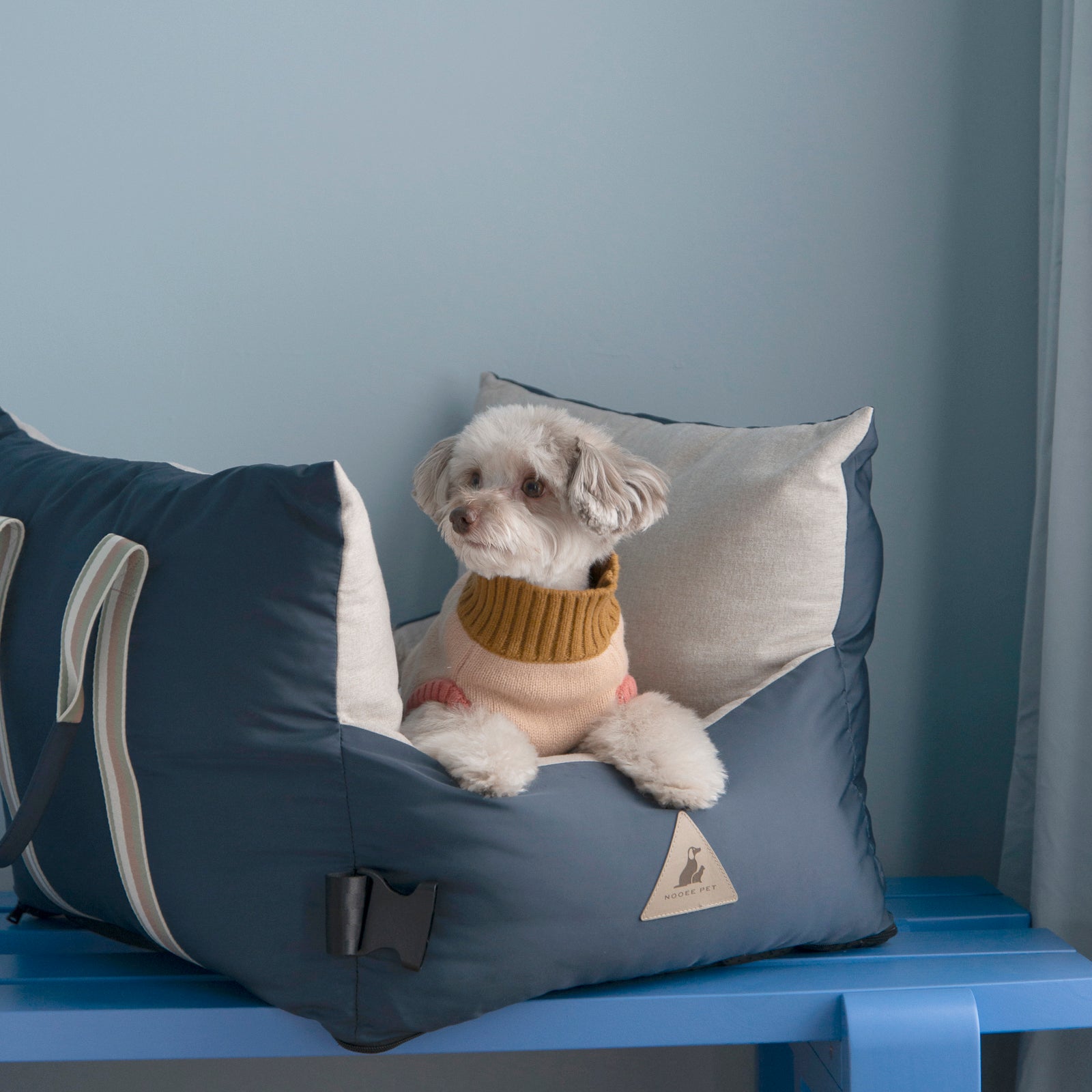 Nooee Pet Car Seat Charlie – Plush Small-to-Medium Dog & Cat Booster Seat with Safety Tether, Side Pocket, Removable Washable Cushion, Supports Pets Up to 18 lbs, 15” x 16”