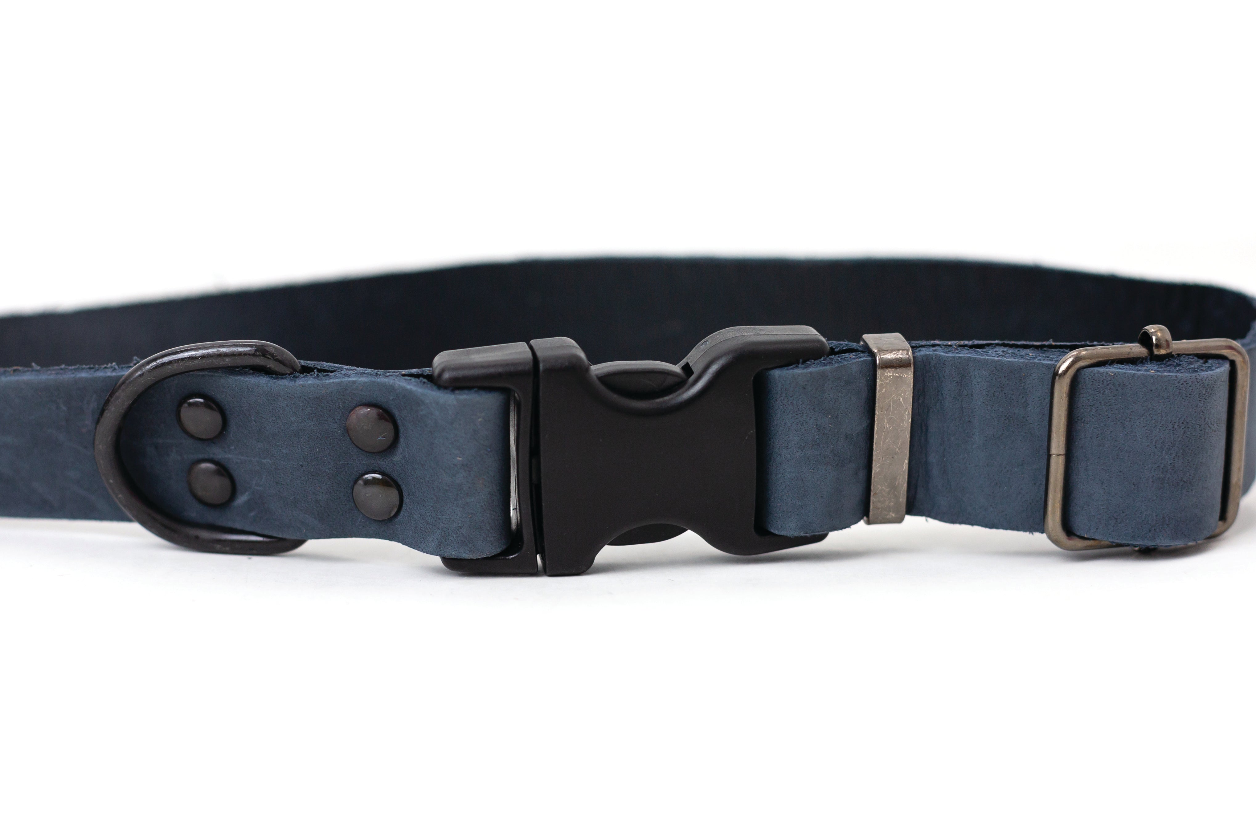 Sport Style Quick-Release Dog Collar – Blue Jeans Full-Grain American Leather with Black Hardware, YKK Buckle, and European Steel