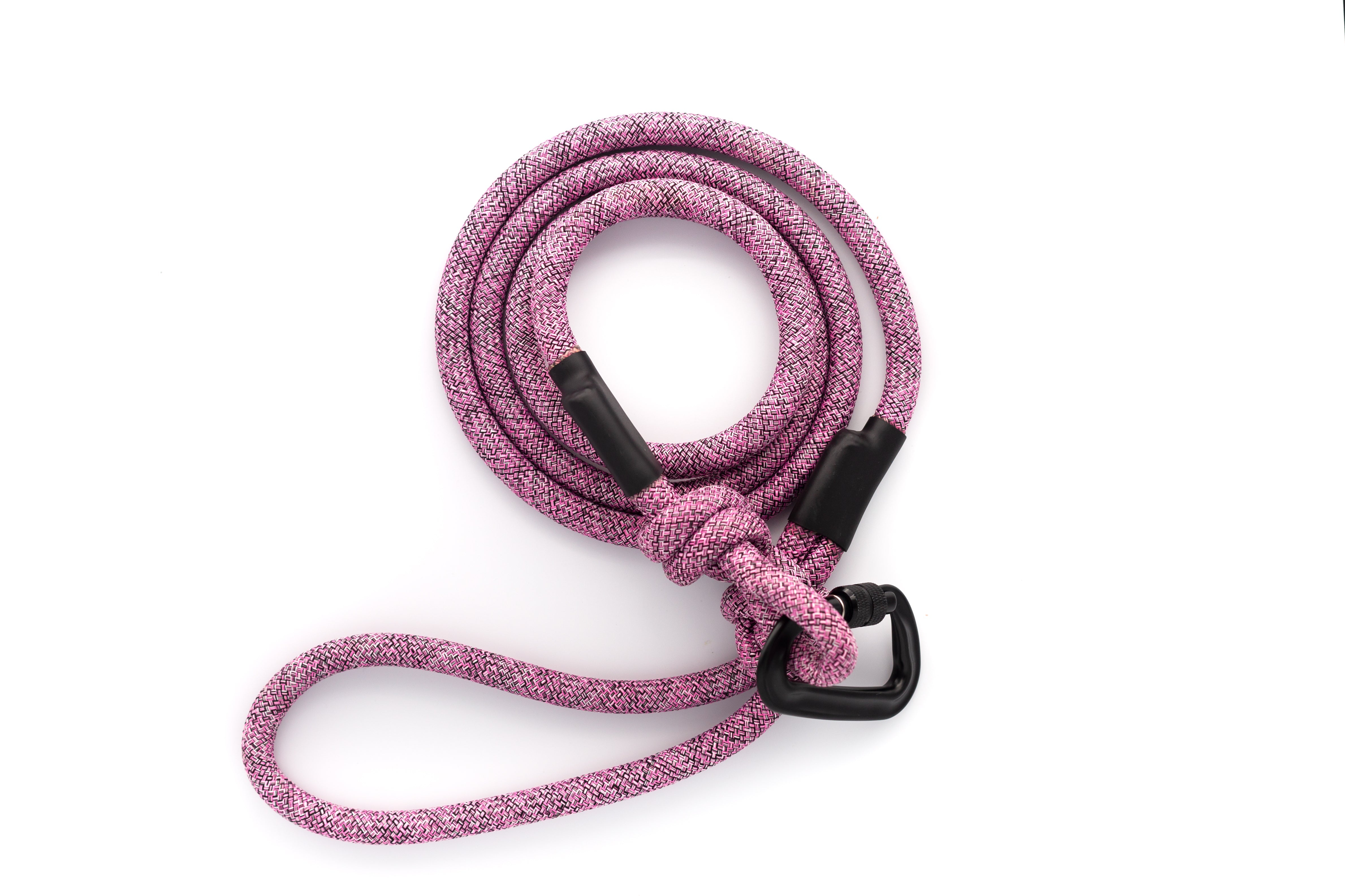 Adventure Style Mountain Blush Nylon Climbing Rope Dog Leash – Durable Design with Locking Aluminum Carabiner