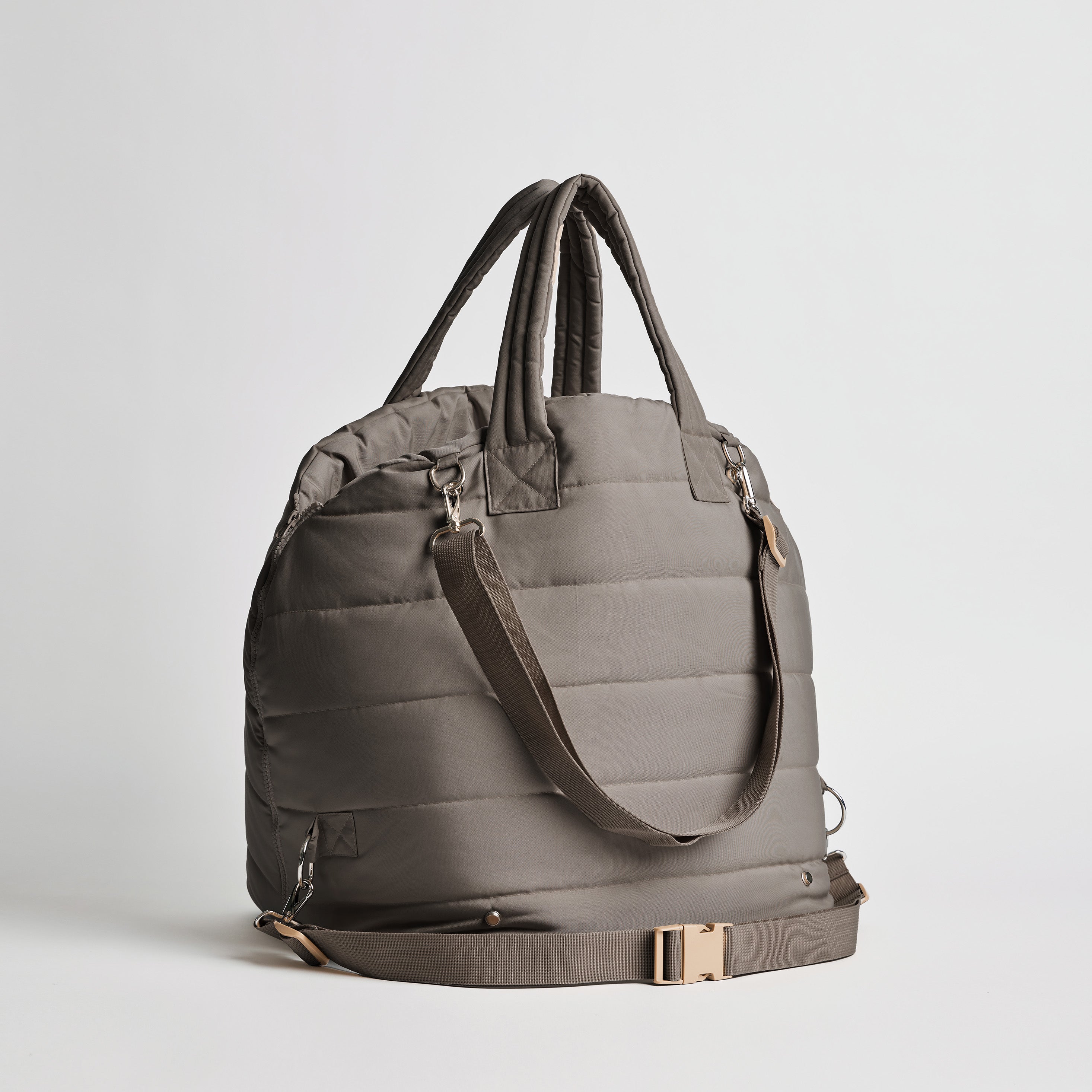 Nooee Pet Car Seat Lola – Cream Nylon Convertible Dog Car Booster Seat with Safety Tether, Dual-Sided Removable Cushion (Fleece & Waterproof), Fits Pets Up to 15 lbs, 15” x 16”