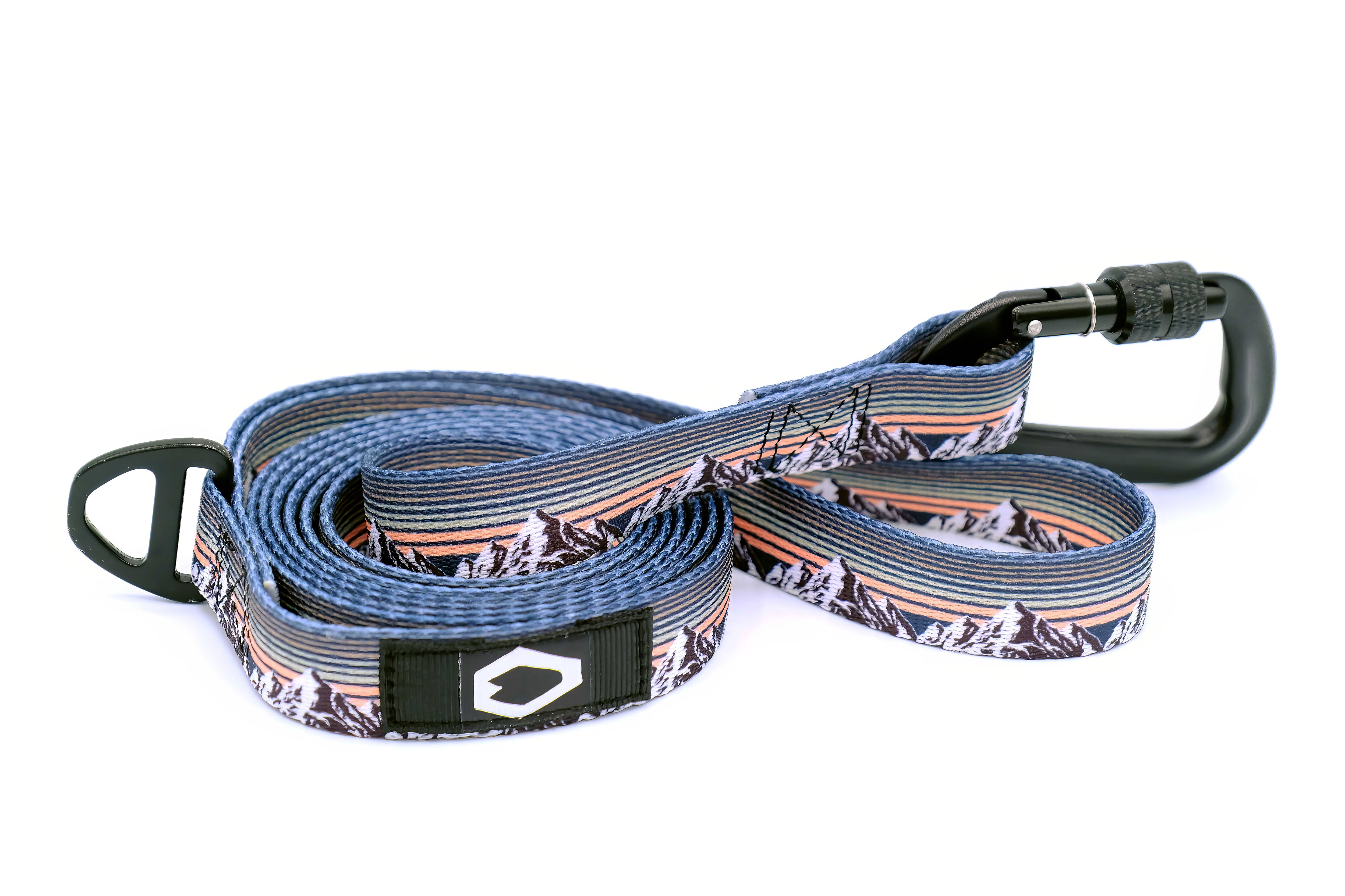 Outdoor Style Mountain Sunset Nylon Dog Leash – Soft Climbing Rope Design with Locking Carabiner & Bottle-Opening D-Ring