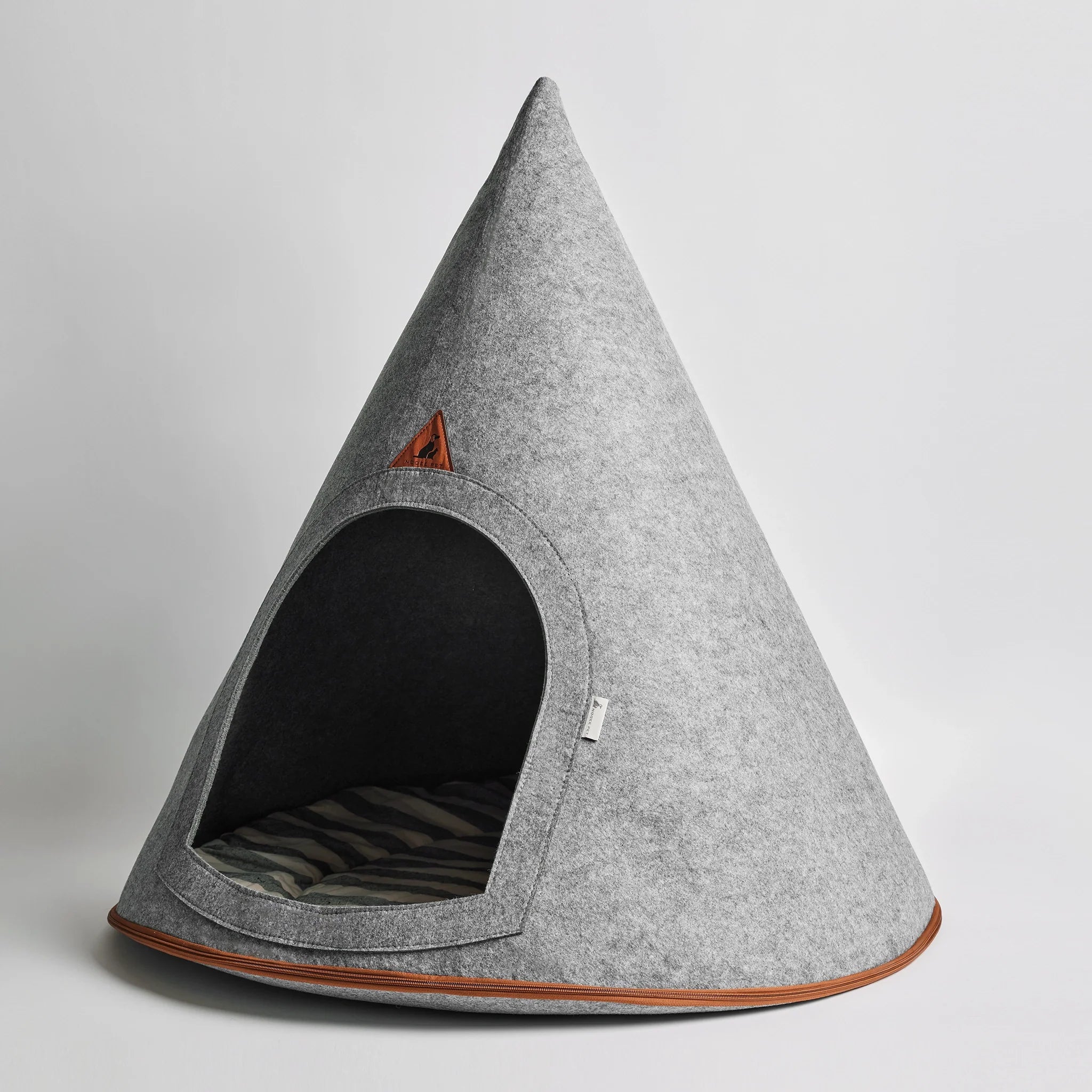 Modern Felt Pet Cave – Washable Cone Dog Bed with Cushion | Cream / Grey / Brown | Small to XXL