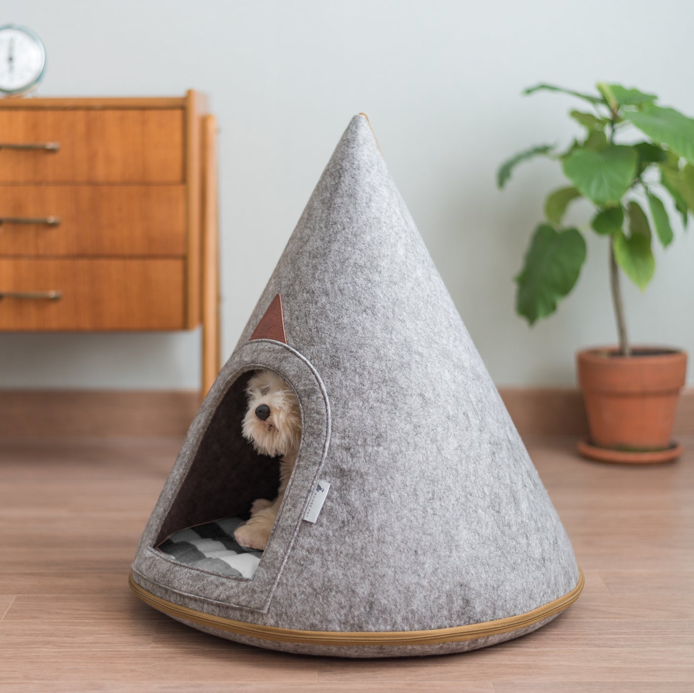 Modern Felt Pet Cave – Washable Cone Dog Bed with Cushion | Cream / Grey / Brown | Small to XXL