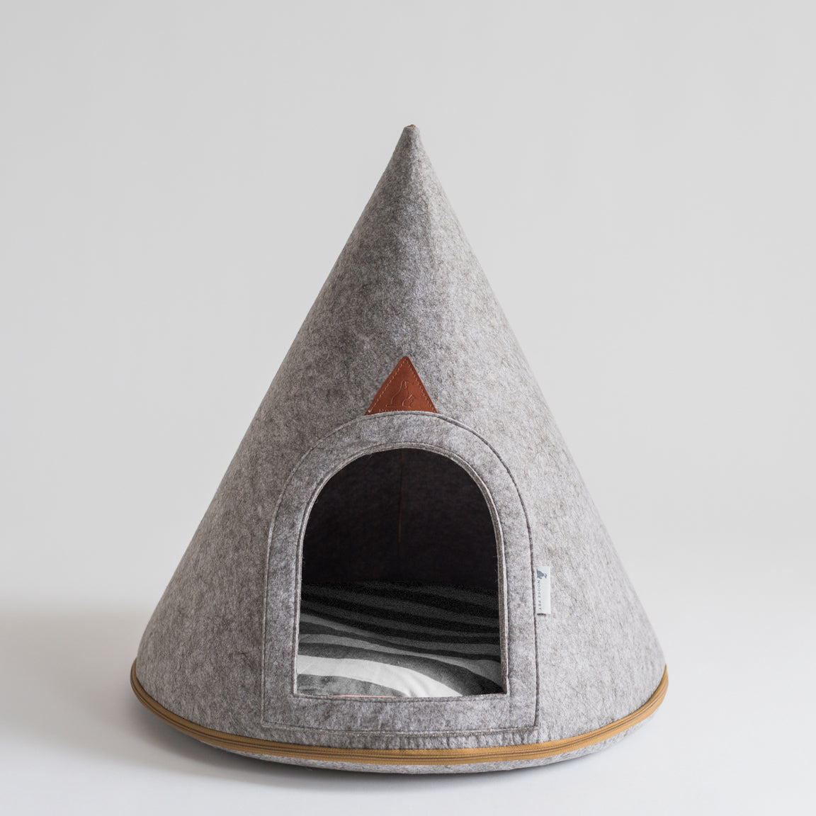 Modern Felt Pet Cave – Washable Cone Dog Bed with Cushion | Cream / Grey / Brown | Small to XXL