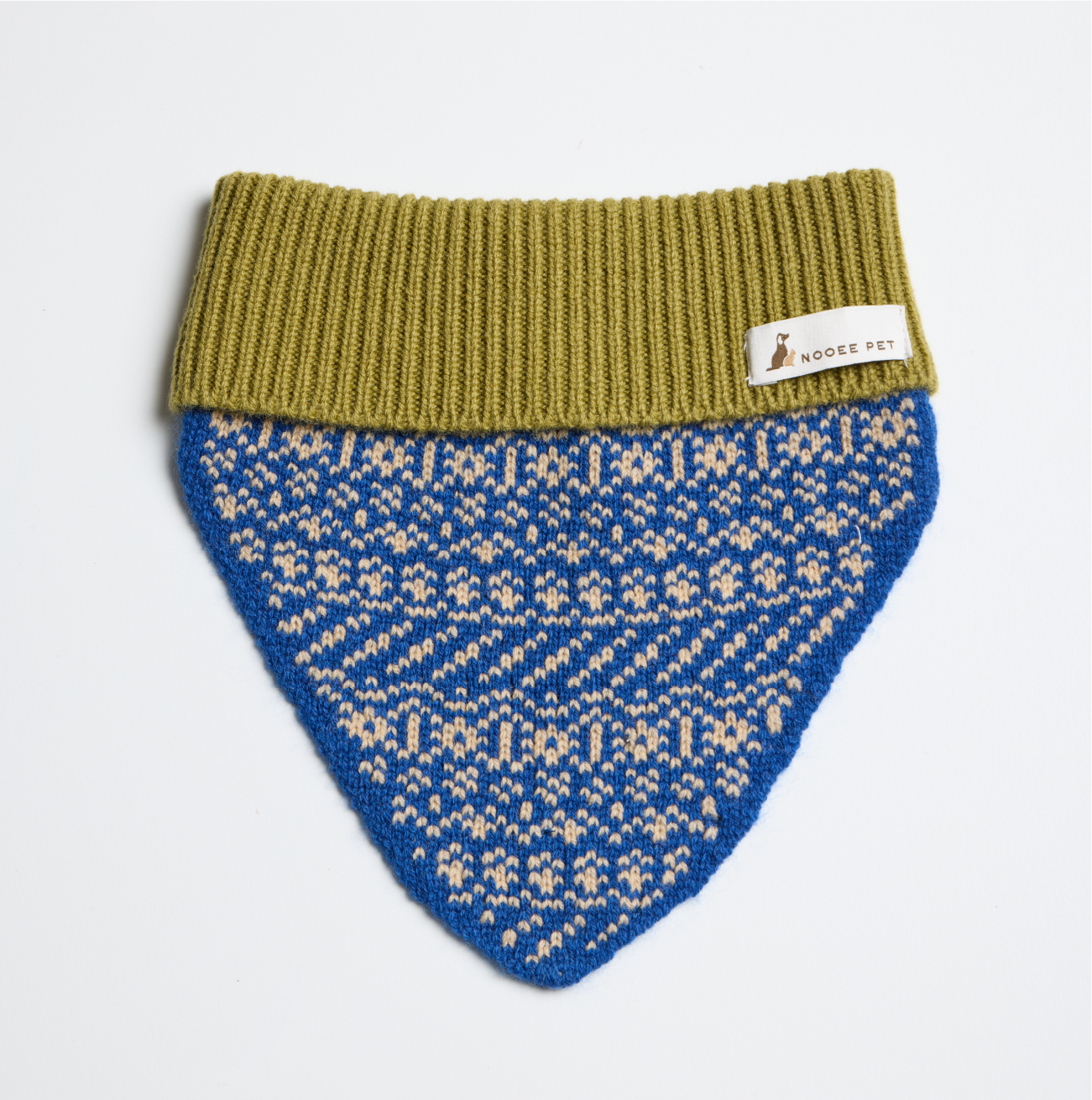 Nooee Pet Wool Neck Warmer – 100% Merino Wool Dog Scarf for Small & Medium Dogs, Lightweight & Warm, Machine Washable, Available in Red or Blue, Sizes S–M